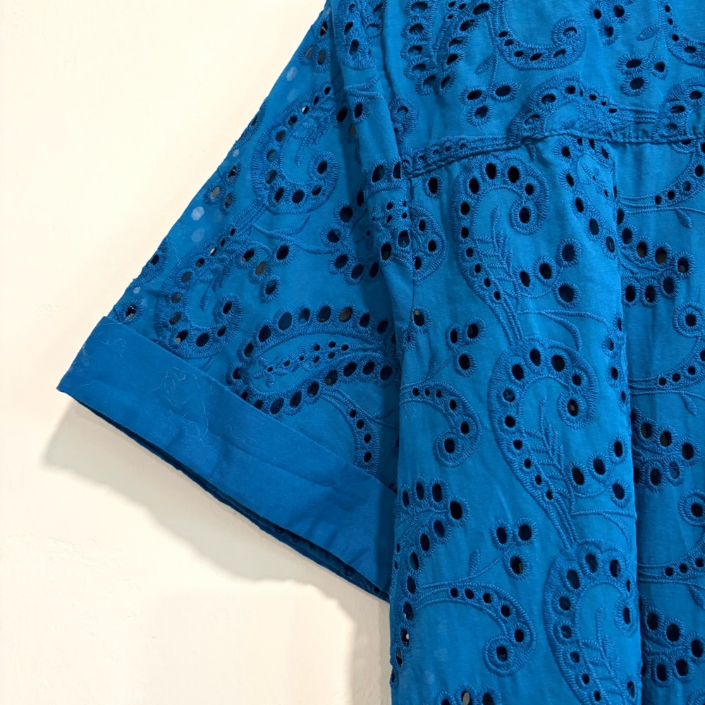 Chicos Short Sleeve Paisley Eyelet Button Down Top - Picture 13 of 13